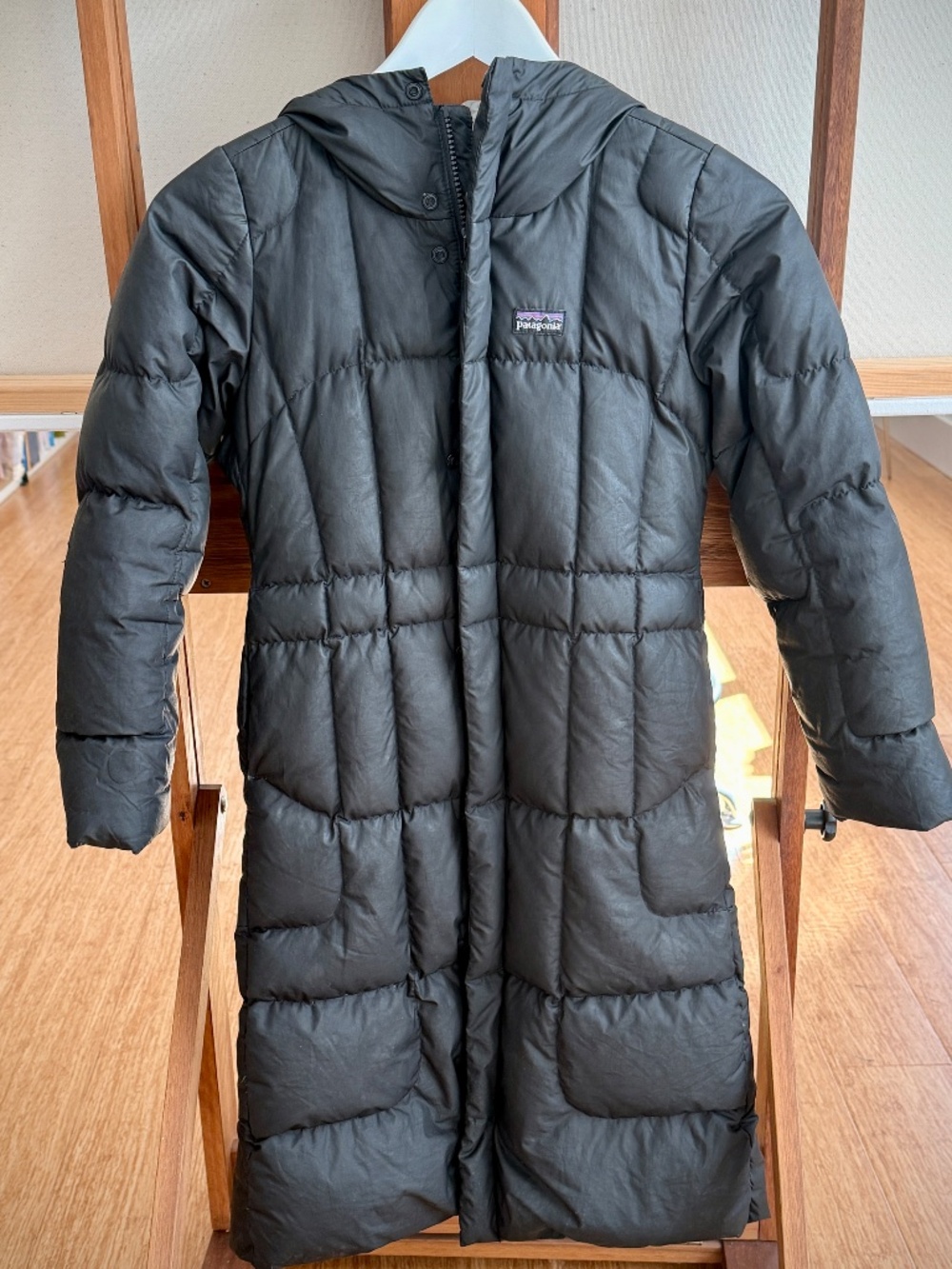 Patagonia Girls' Down Coat (girls' size s)